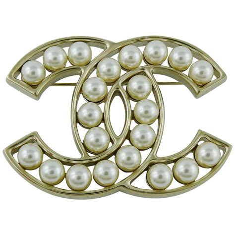 chanel bross|chanel brooches online.